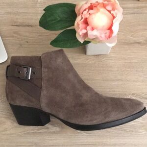 AQUATALIA  Farin Weatherproof Bootie boots shoes rare size 9.5